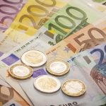 Ile pieniędzy mogę wypłacić z mojego konta bez zgłaszania tego faktu?